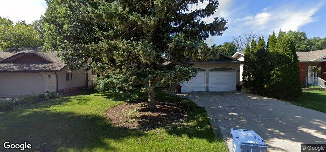 Photo of 62 Stoneham Crescent in Winnipeg, Manitoba
