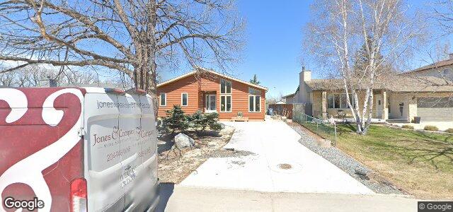 Photo of 142 Tufnell Drive in Winnipeg, Manitoba