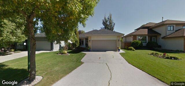 Larawan ng 15 Healy Crescent sa Winnipeg, Manitoba