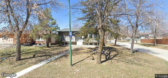 Photo of 3 Regis Drive in Winnipeg, Manitoba