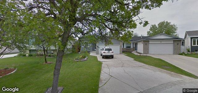 Photo of 12 Deepwood Cove in Winnipeg, Manitoba