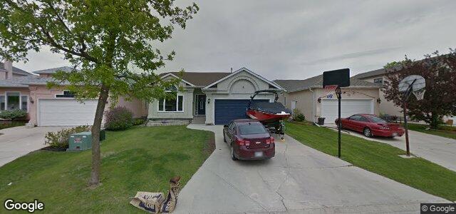 Photo of 15 Shalimar Crescent in Winnipeg, Manitoba