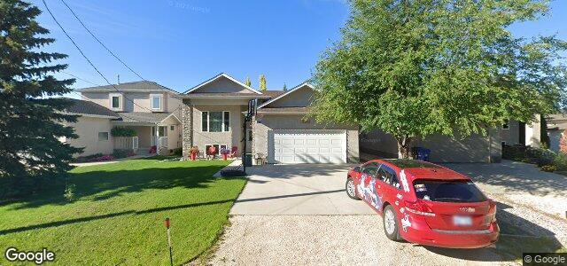 Photo of 290 Benn Avenue in Winnipeg, Manitoba