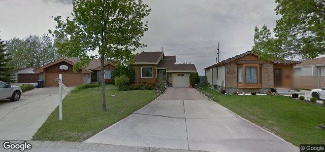 38 Pinetree Crescent ਦੀ ਫੋਟੋ, ਵਿਨੀਪਿਗ, ਮੈਨੀਟੋਬਾ