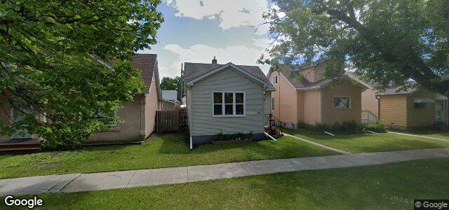 Larawan ng 411 Cairnsmore Street sa Winnipeg, Manitoba