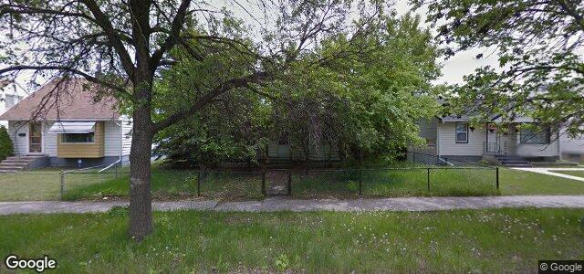 425 Radford Street（加拿大曼尼托巴省温尼伯市）房屋照片