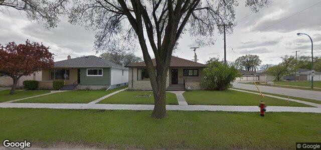 Photo of 854 Lansdowne Avenue in Winnipeg, Manitoba