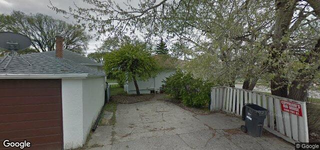 Photo of 929 Inkster Boulevard in Winnipeg, Manitoba