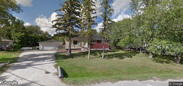 Photo of 71 Robindale Road in Winnipeg, Manitoba