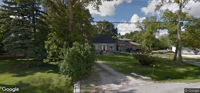 Photo of 81 Robindale Road in Winnipeg, Manitoba