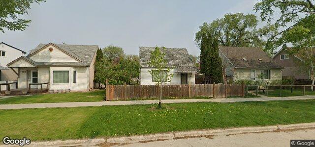 Photo of 1039 Lorette Avenue in Winnipeg, Manitoba