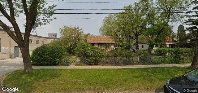 Larawan ng 1045 Scotland Avenue sa Winnipeg, Manitoba