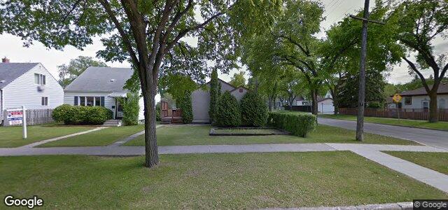 Larawan ng 1104 Warsaw Avenue sa Winnipeg, Manitoba