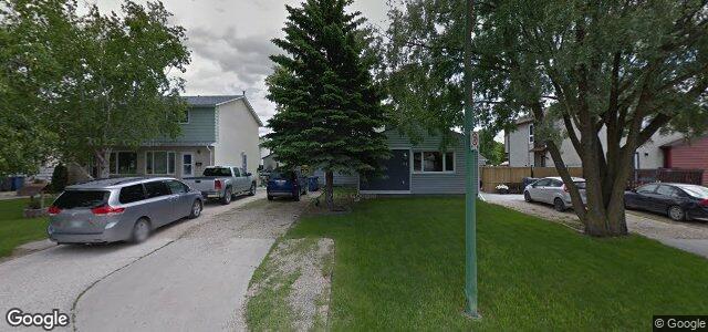 Larawan ng 145 Edelweiss Crescent sa Winnipeg, Manitoba