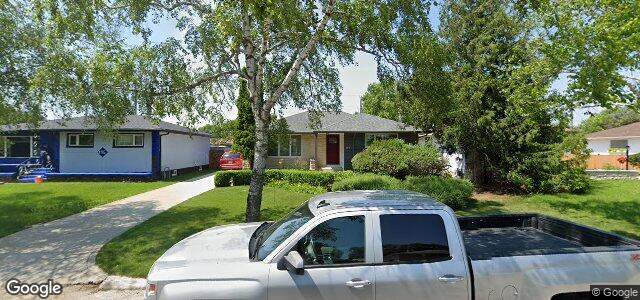 Photo of 150 De Graff Bay in Winnipeg, Manitoba