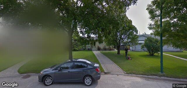 Larawan ng 19 Kirkwall Crescent sa Winnipeg, Manitoba