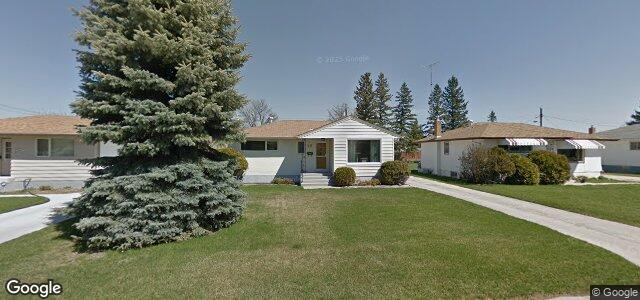 Photo of 311 Fearn Avenue in Winnipeg, Manitoba