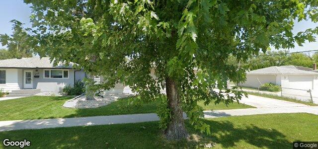 Larawan ng 351 Devon Avenue sa Winnipeg, Manitoba