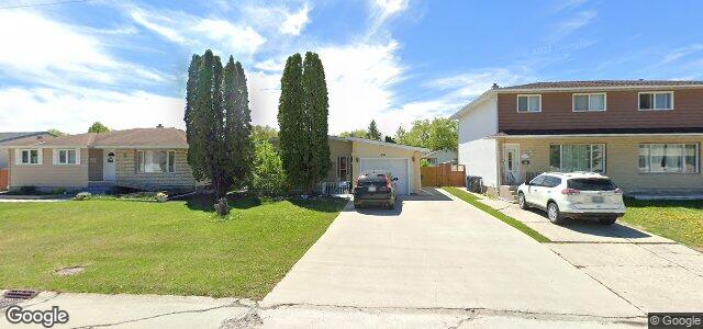 Photo of 400 Paufeld Drive in Winnipeg, Manitoba