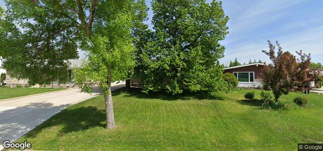 Larawan ng 55 Pinecrest Bay sa Winnipeg, Manitoba