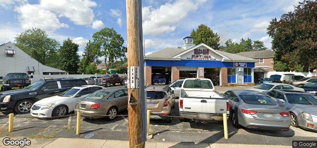 Photo of 553 Springfield Road in Winnipeg, Manitoba