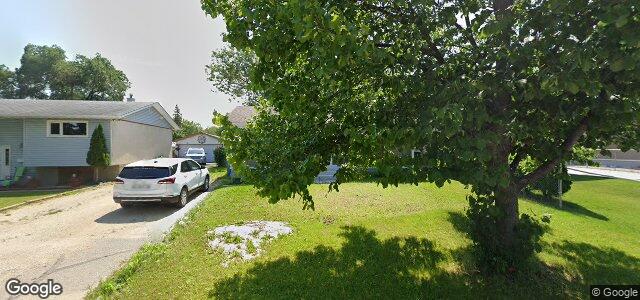 562 Paufeld Drive（加拿大曼尼托巴省温尼伯市）房屋照片