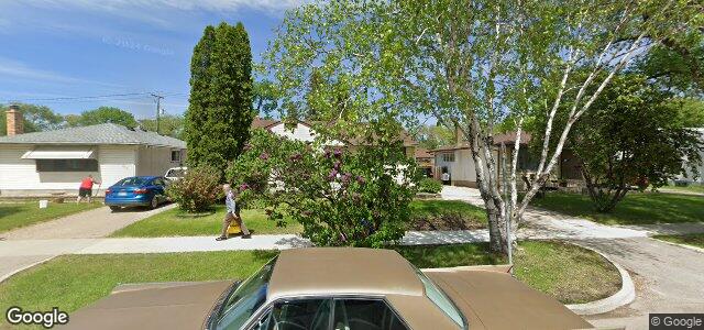 Photo of 563 Mcleod Avenue in Winnipeg, Manitoba