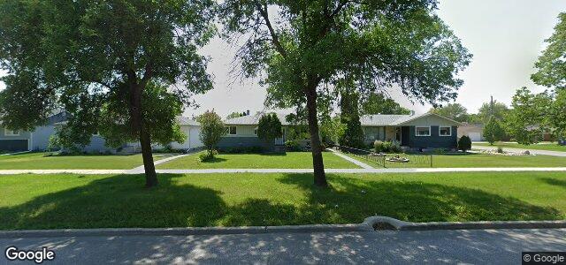 Photo of 730 Mcleod Avenue in Winnipeg, Manitoba