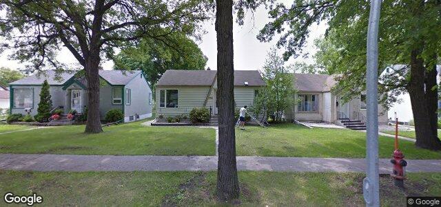 Photo of 284 Helmsdale Avenue in Winnipeg, Manitoba