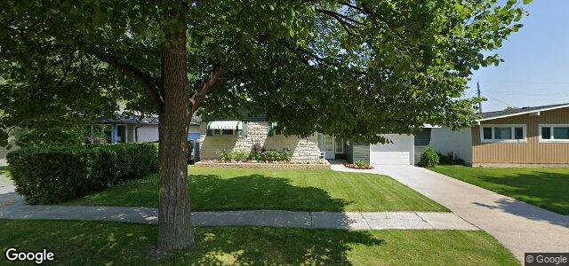 Larawan ng 615 Roberta Avenue sa Winnipeg, Manitoba