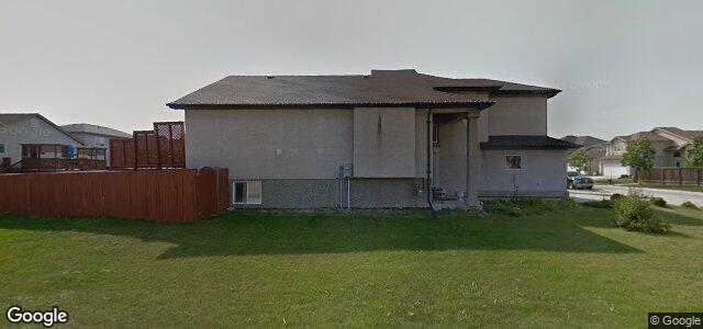 Larawan ng 32 Burke Bay sa Winnipeg, Manitoba