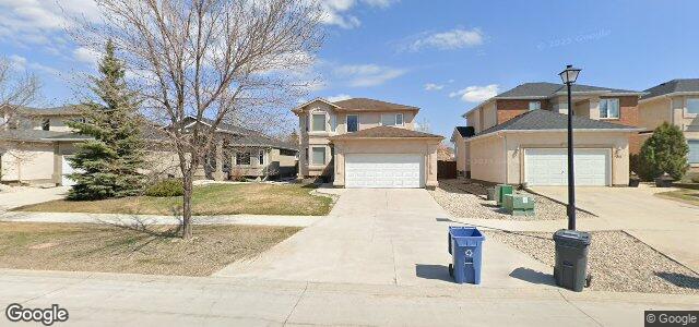 Photo of 807 John Bruce Road E in Winnipeg, Manitoba