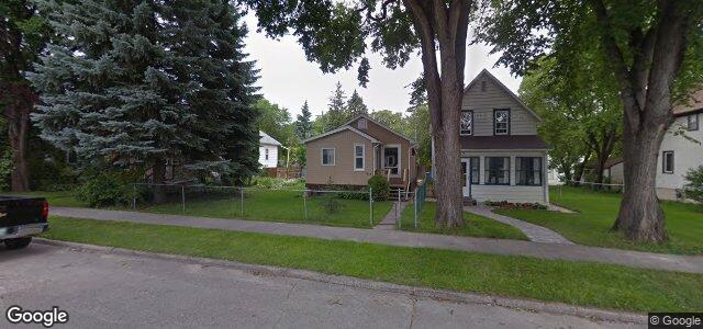 Larawan ng 165 Kilbride Avenue sa Winnipeg, Manitoba