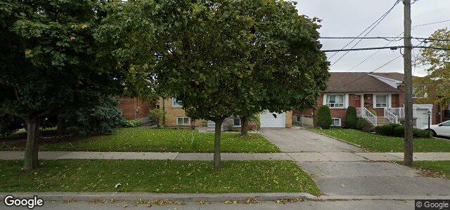 Larawan ng 33 Mcadam Avenue sa Winnipeg, Manitoba