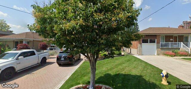 Photo of 74 Mcadam Avenue in Winnipeg, Manitoba