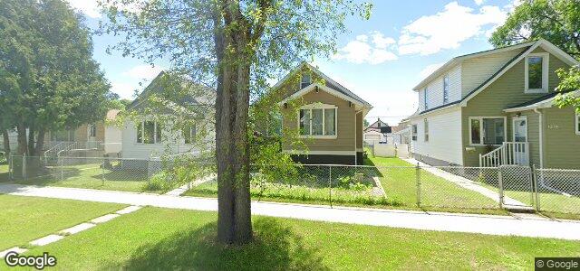 Photo of 1274 Manitoba Avenue in Winnipeg, Manitoba