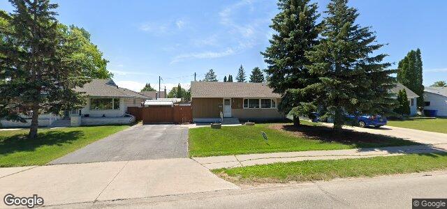 Larawan ng 106 Bruce Avenue sa Winnipeg, Manitoba