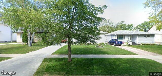Larawan ng 340 Rita Street sa Winnipeg, Manitoba