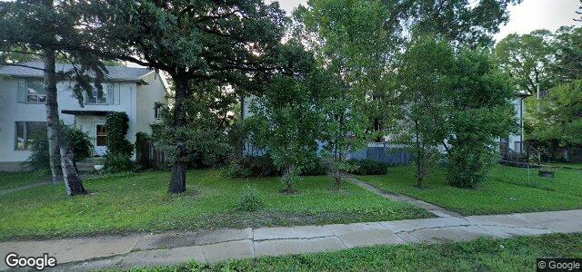 208 Kenaston Boulevard ਦੀ ਫੋਟੋ, ਵਿਨੀਪਿਗ, ਮੈਨੀਟੋਬਾ