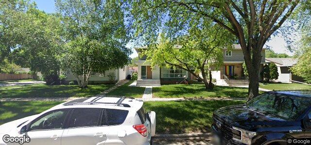 Photo of 809 Queenston Street in Winnipeg, Manitoba