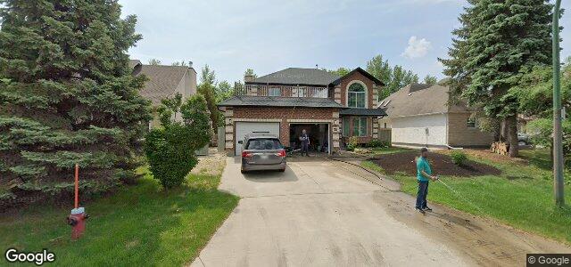 Photo of 38 Park Place E in Winnipeg, Manitoba