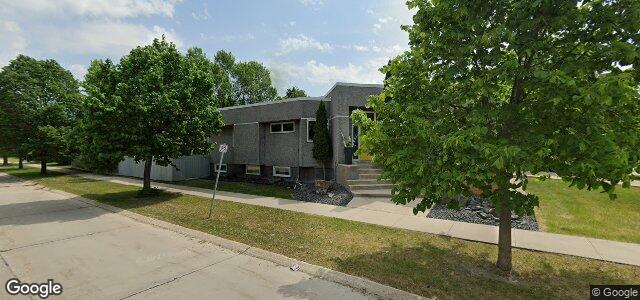 Larawan ng 52 Dumbarton Boulevard sa Winnipeg, Manitoba