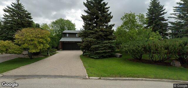 Photo of 657 Park Boulevard E in Winnipeg, Manitoba