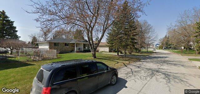 Larawan ng 18 Burntwood Crescent sa Winnipeg, Manitoba