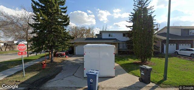 Photo of 2 Park Terrace Drive in Winnipeg, Manitoba