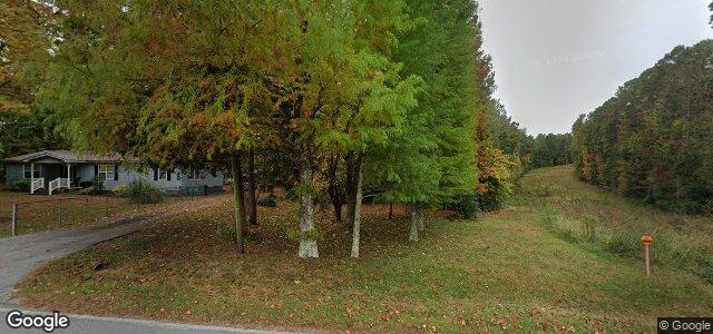 Photo of 218 Edgewater Drive in Winnipeg, Manitoba