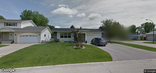 Photo of 31 Lake Park Drive in Winnipeg, Manitoba
