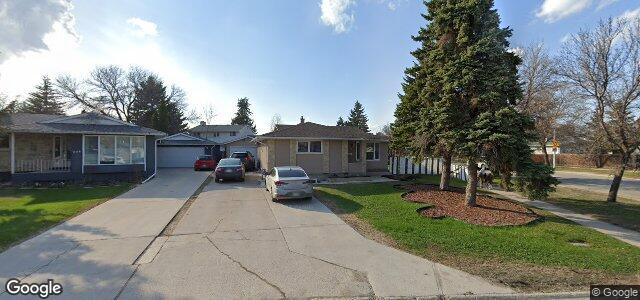 Photo of 956 Beaverhill Boulevard in Winnipeg, Manitoba