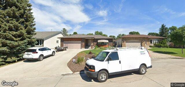 Larawan ng 35 Banff Place sa Winnipeg, Manitoba