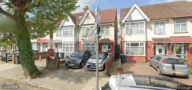 Photo of 6 Thurlby Road in Winnipeg, Manitoba